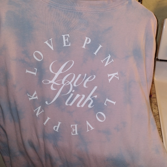 NWOT VS PINK Tee - Picture 3 of 4